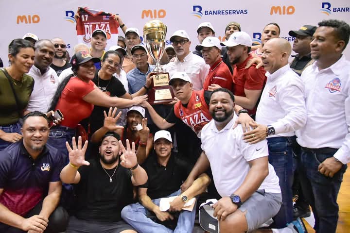 Plaza Valerio se Impone en el Juego Siete y se Alza con la Copa Banreservas en el Torneo 45 de Baloncesto Superior de Santiago